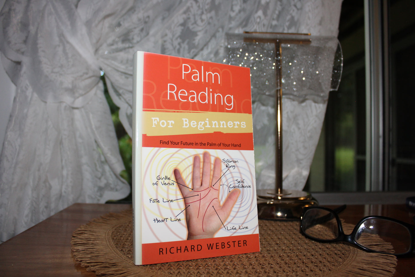 Book - Palm reading for beginners
