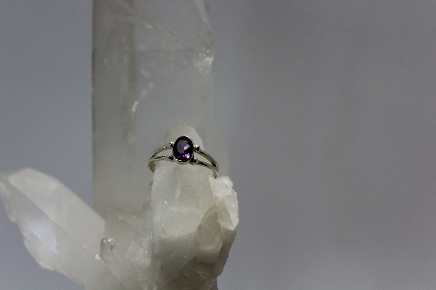 Ring - Amethyst - size - 8