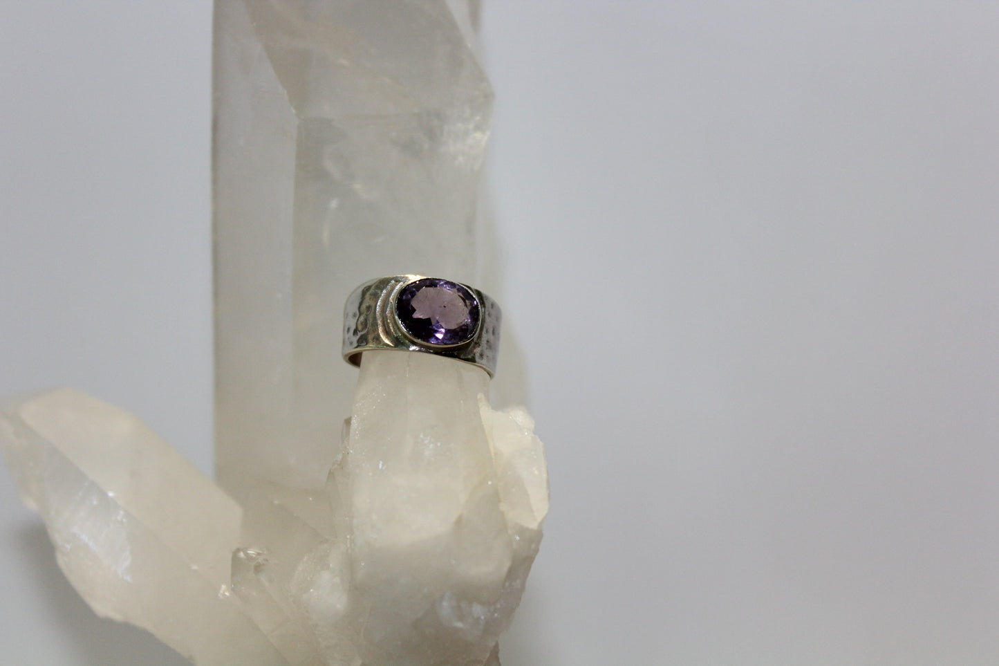 Ring - Amethyst - size - 7