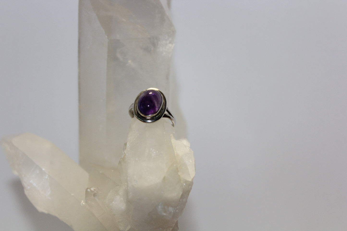 Ring - Amethyst - size - 6