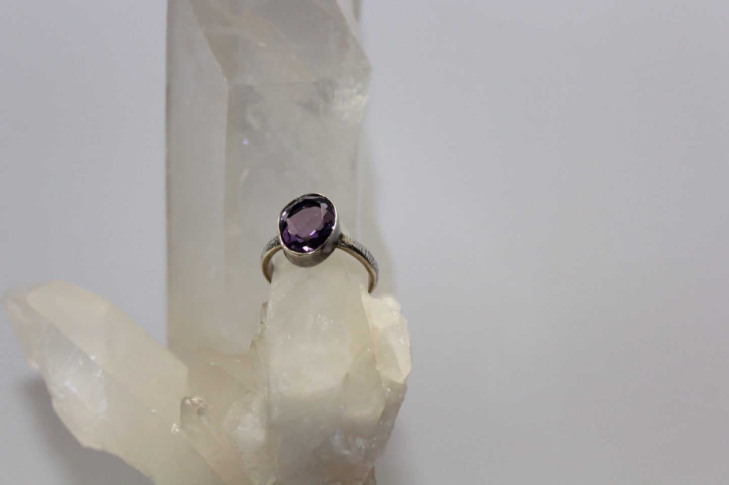 Ring - Amethyst - size - 7