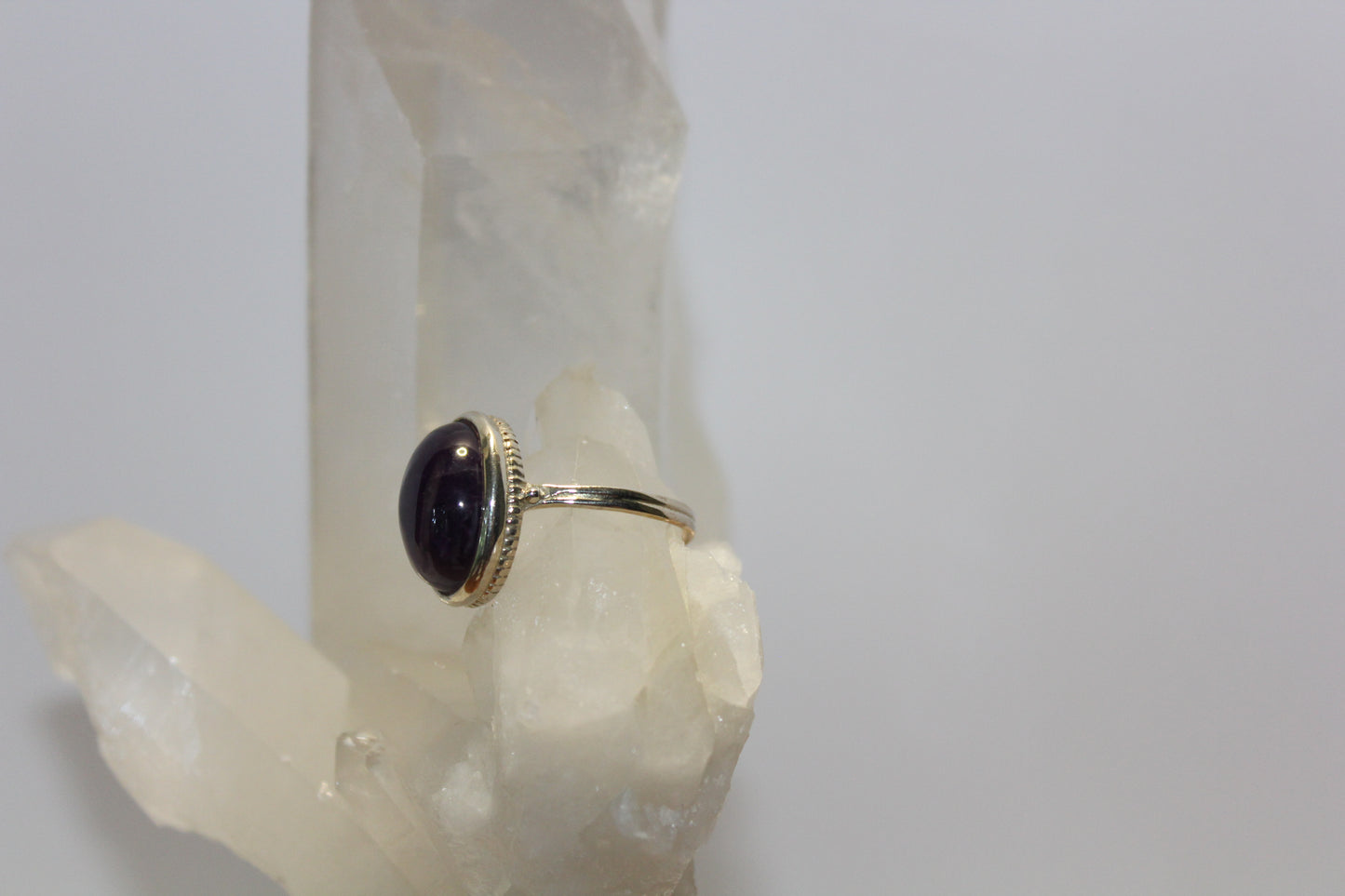 Ring - Amethyst - size - 9
