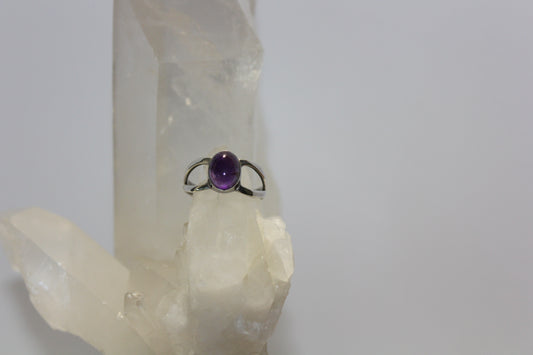 Ring - Amethyst - size - 7.5