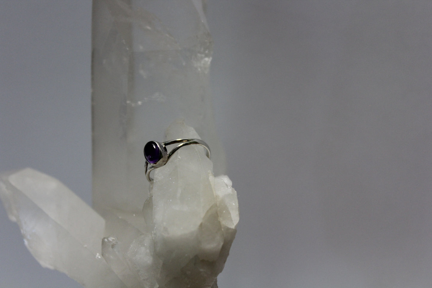 Ring - Amethyst - size - 8