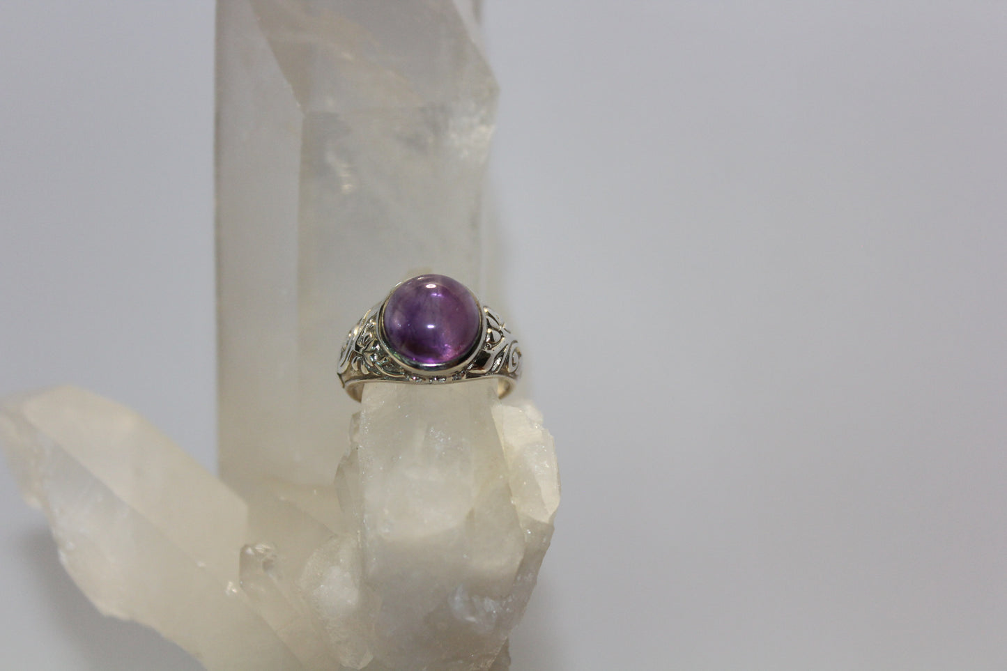 Ring - Amethyst - size - 9