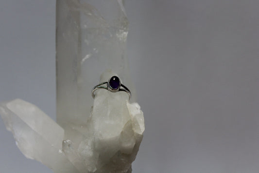 Ring - Amethyst - size - 7