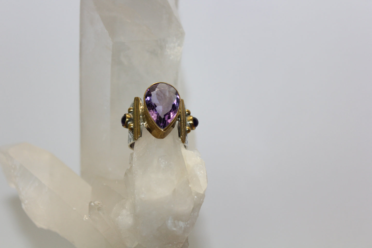 Ring - Amethyst - size - 8