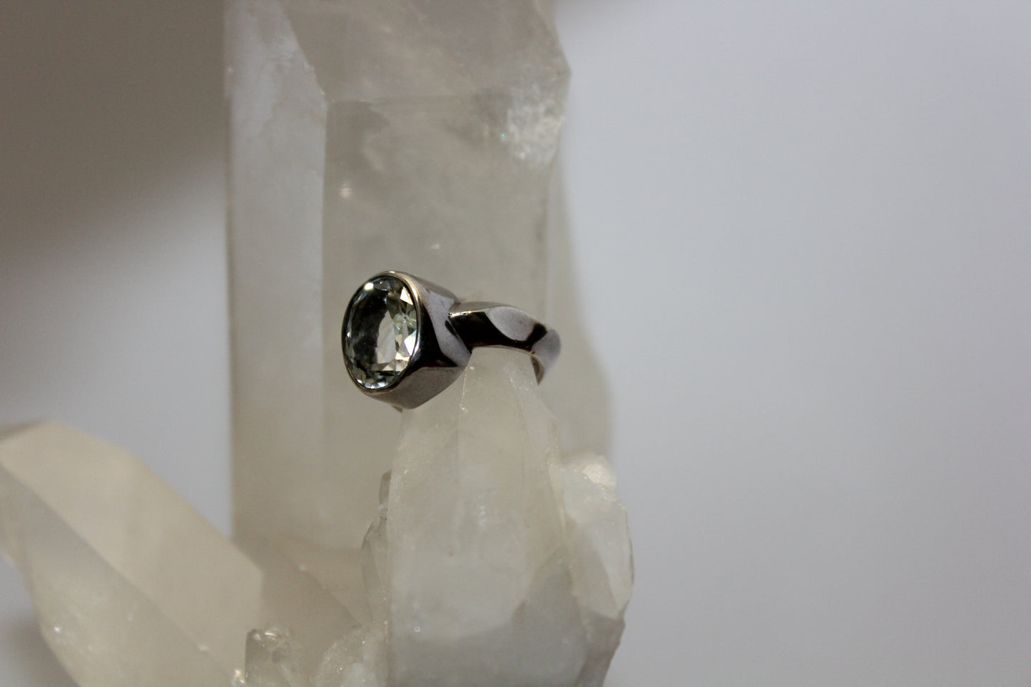 Ring - Clear Quartz - size - 5