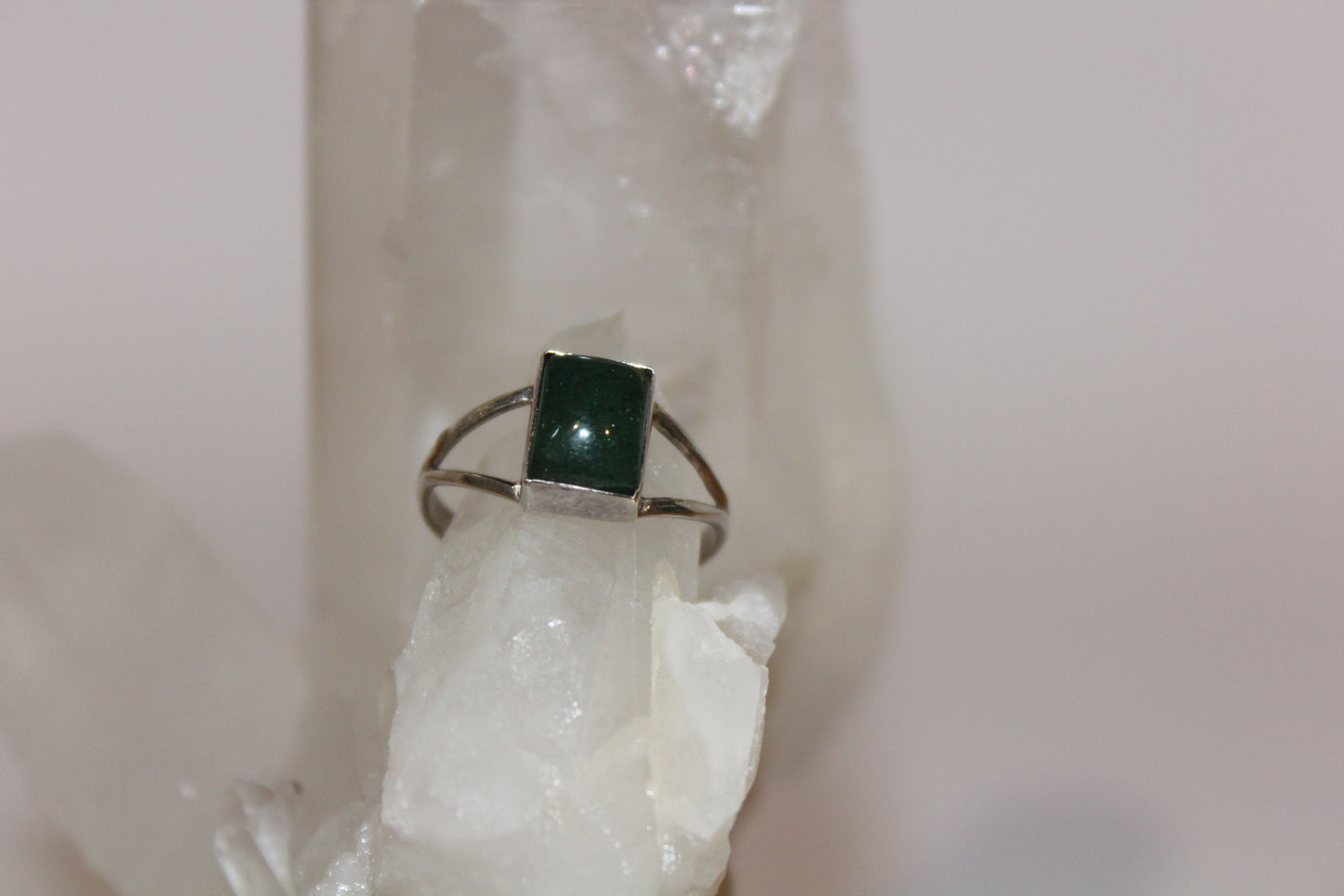 Ring - Jade - size - 9