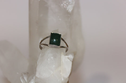 Ring - Jade - size - 9