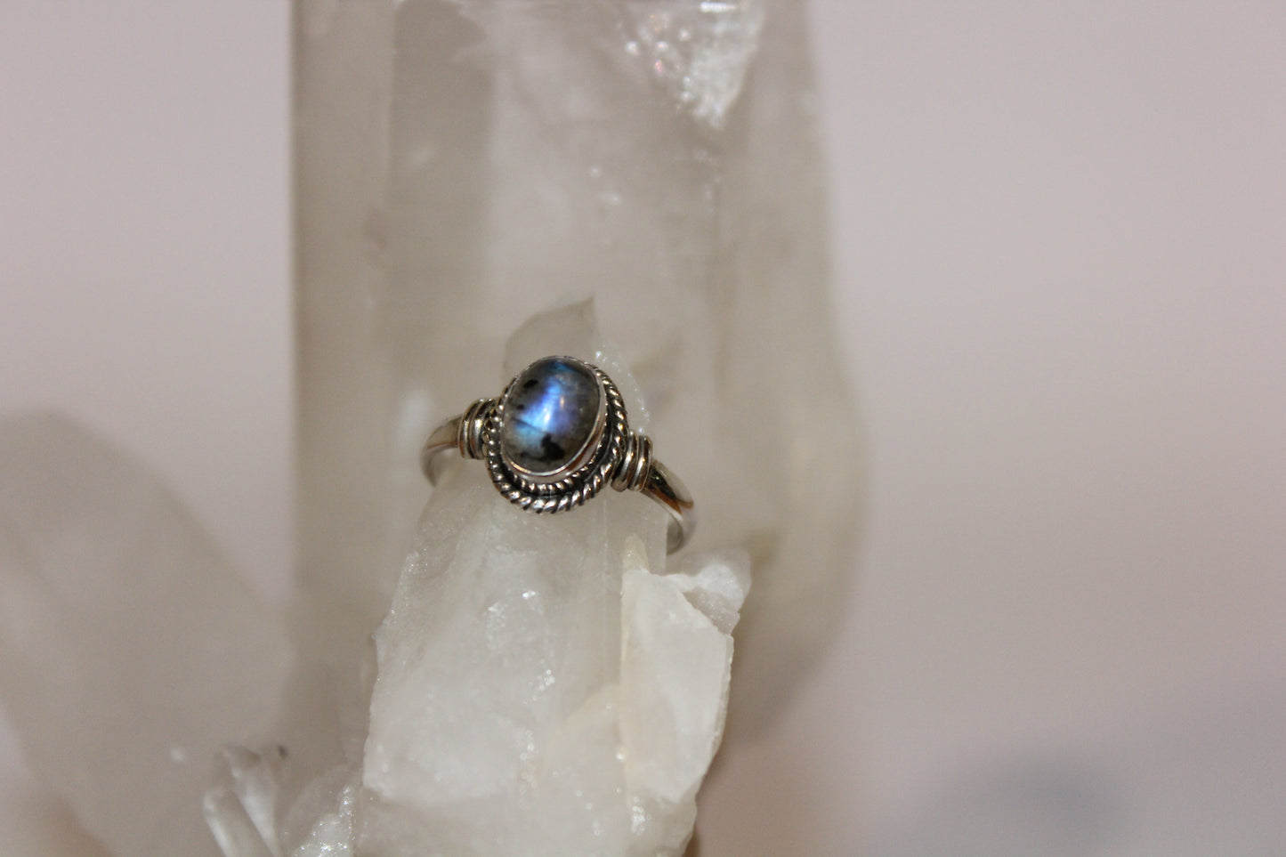 Ring - Labradorite - size - 7.5
