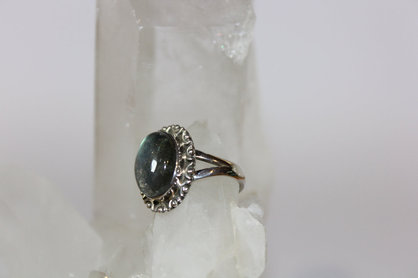 Ring - Labradorite - size - 8
