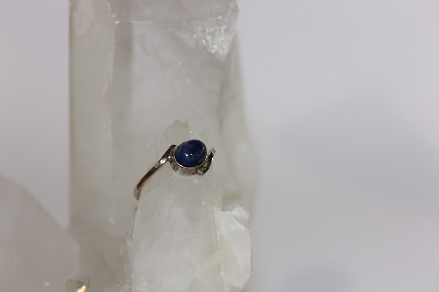 Ring - Lapis Lazuli - size - 6