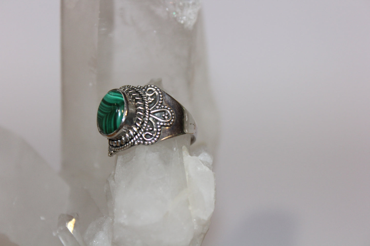 Ring - Malachite - size - 9