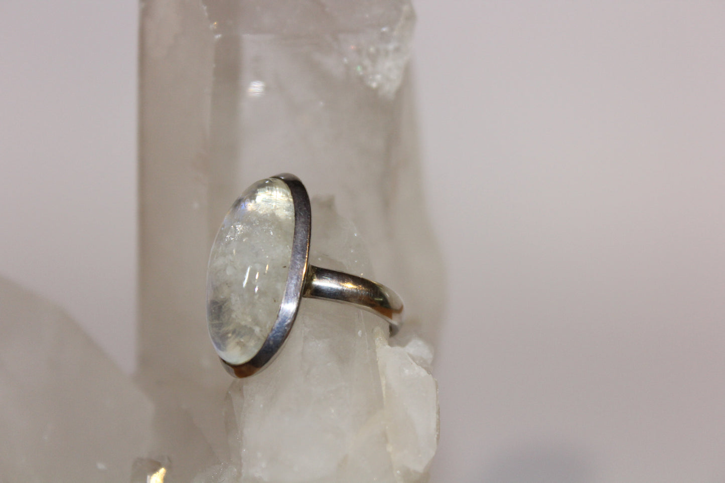 Ring - Moonstone - size - 8