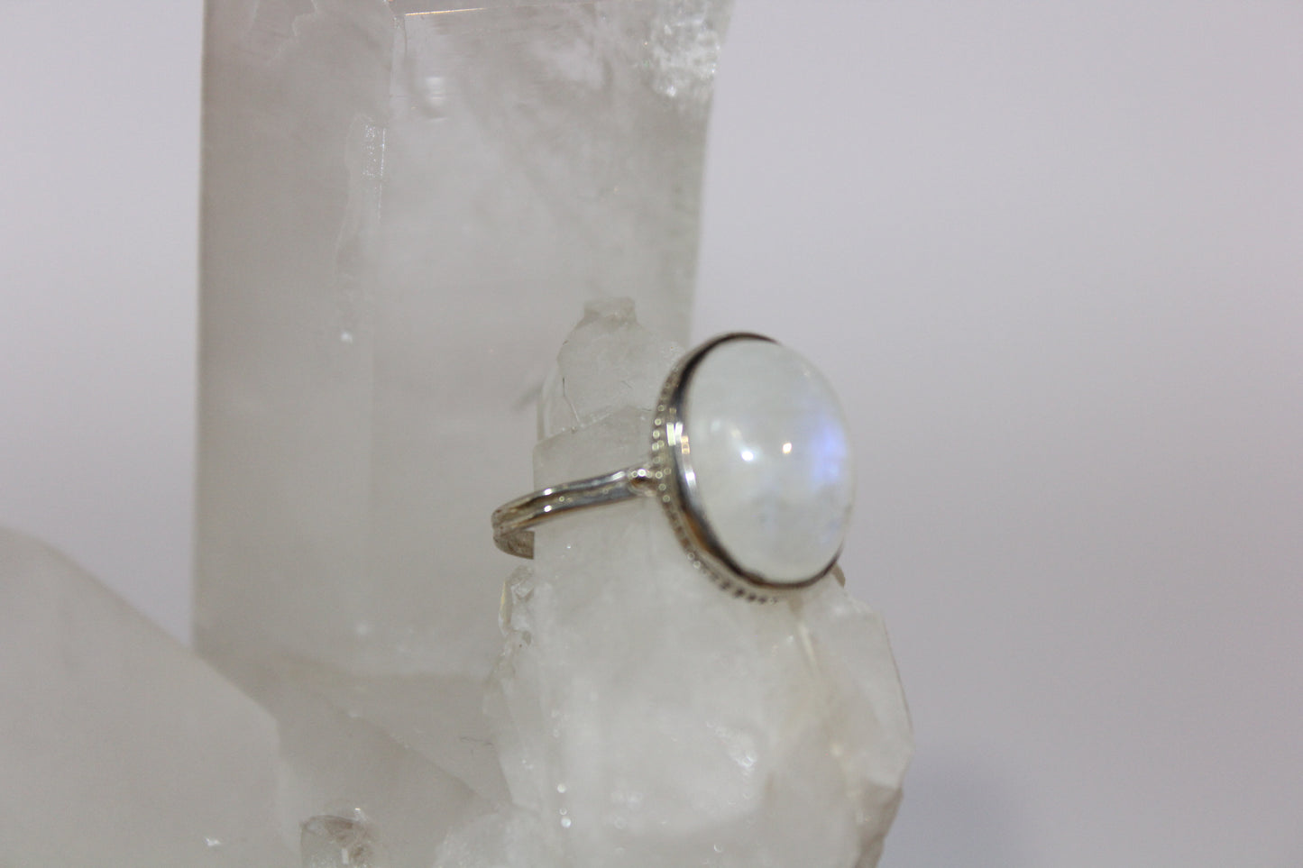 Ring - Moonstone - size - 10