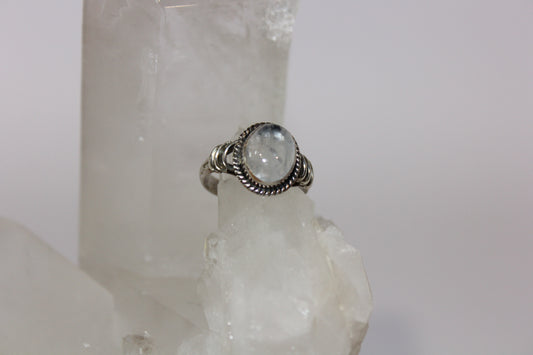 Ring - Moonstone - size - 6