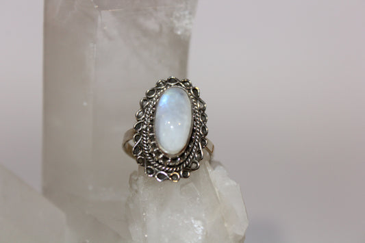 Ring - Moonstone - size - 10