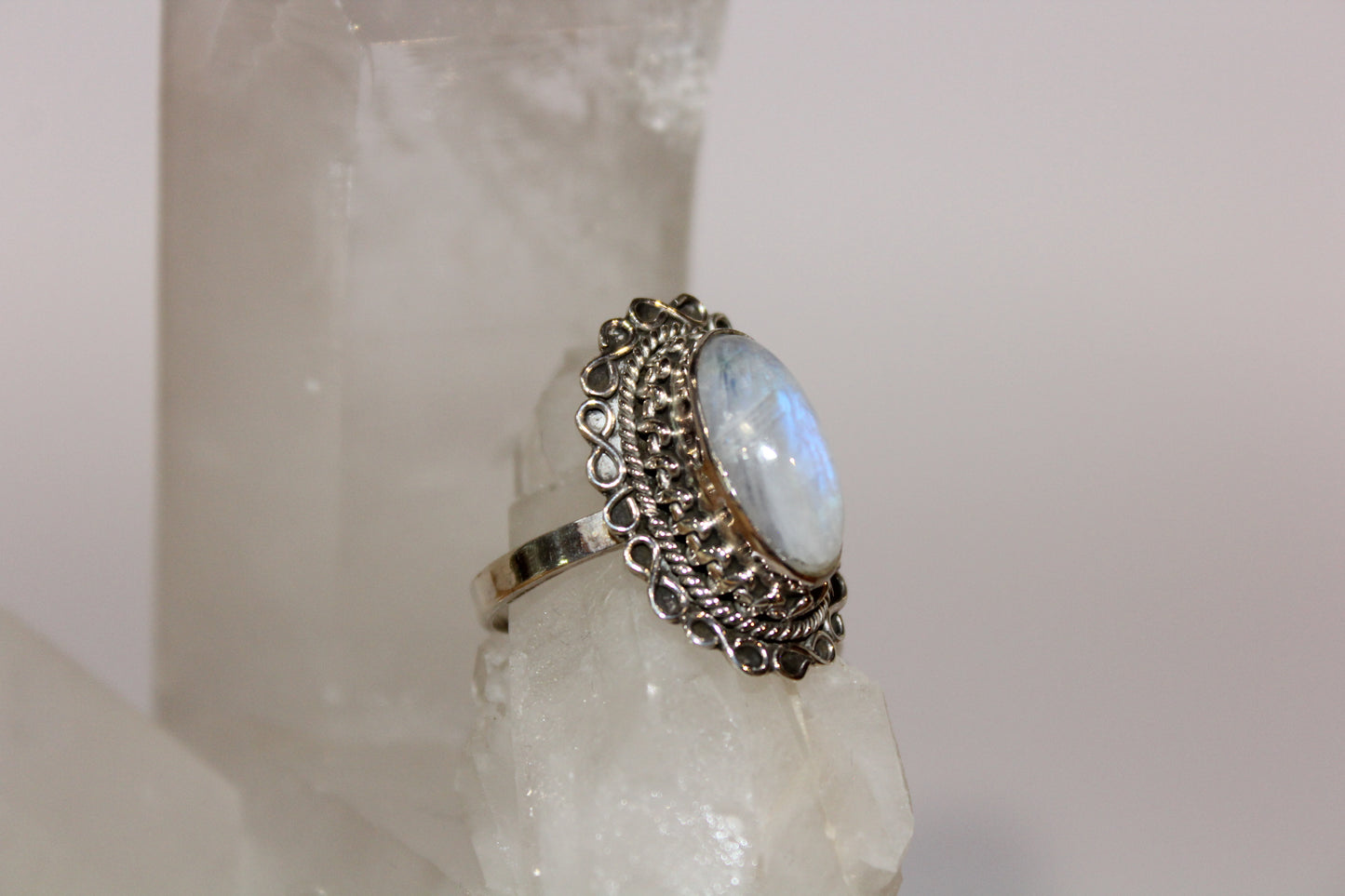 Ring - Moonstone - size - 10