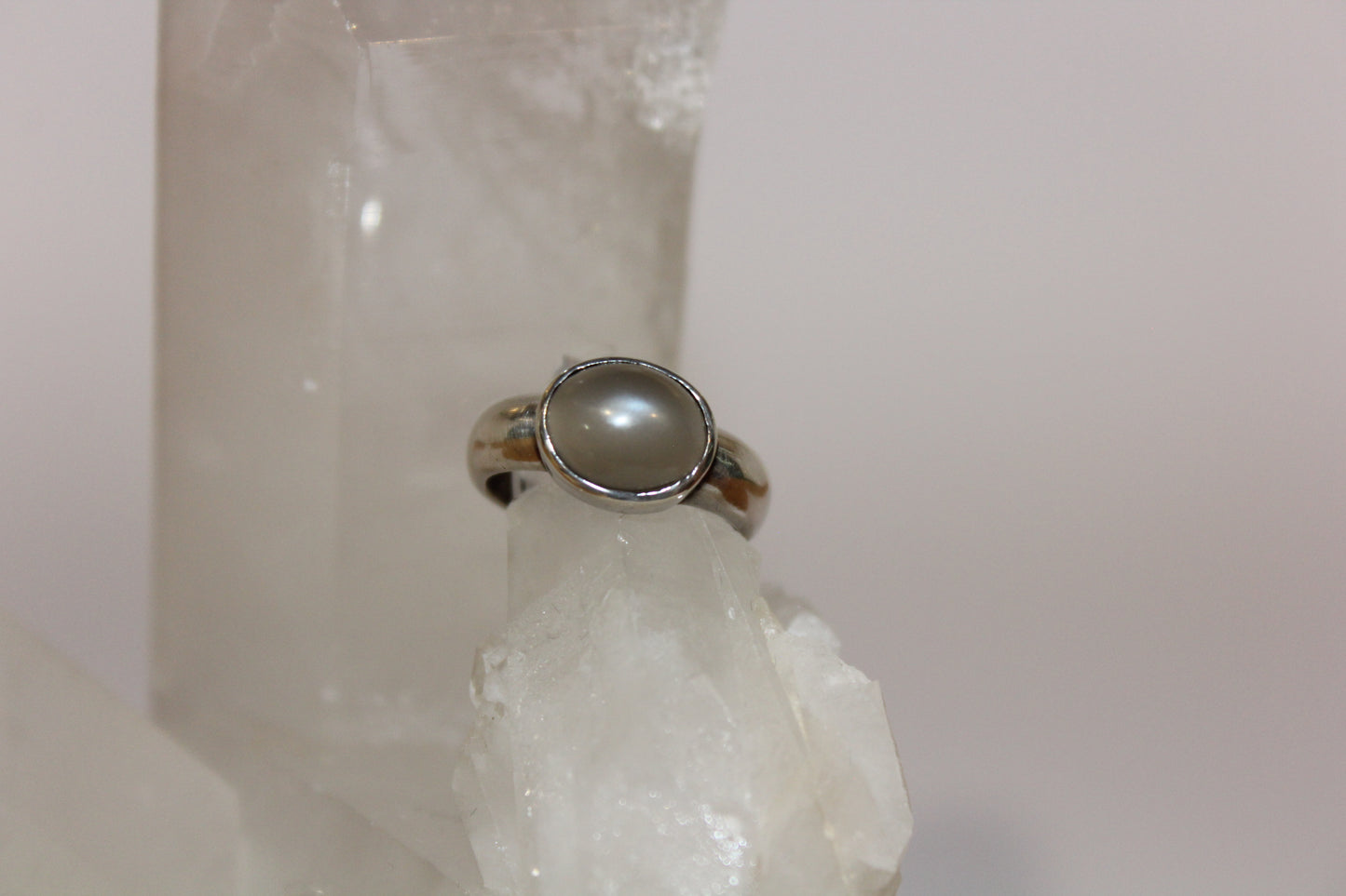 Ring - Moonstone (smoky) - size - 6