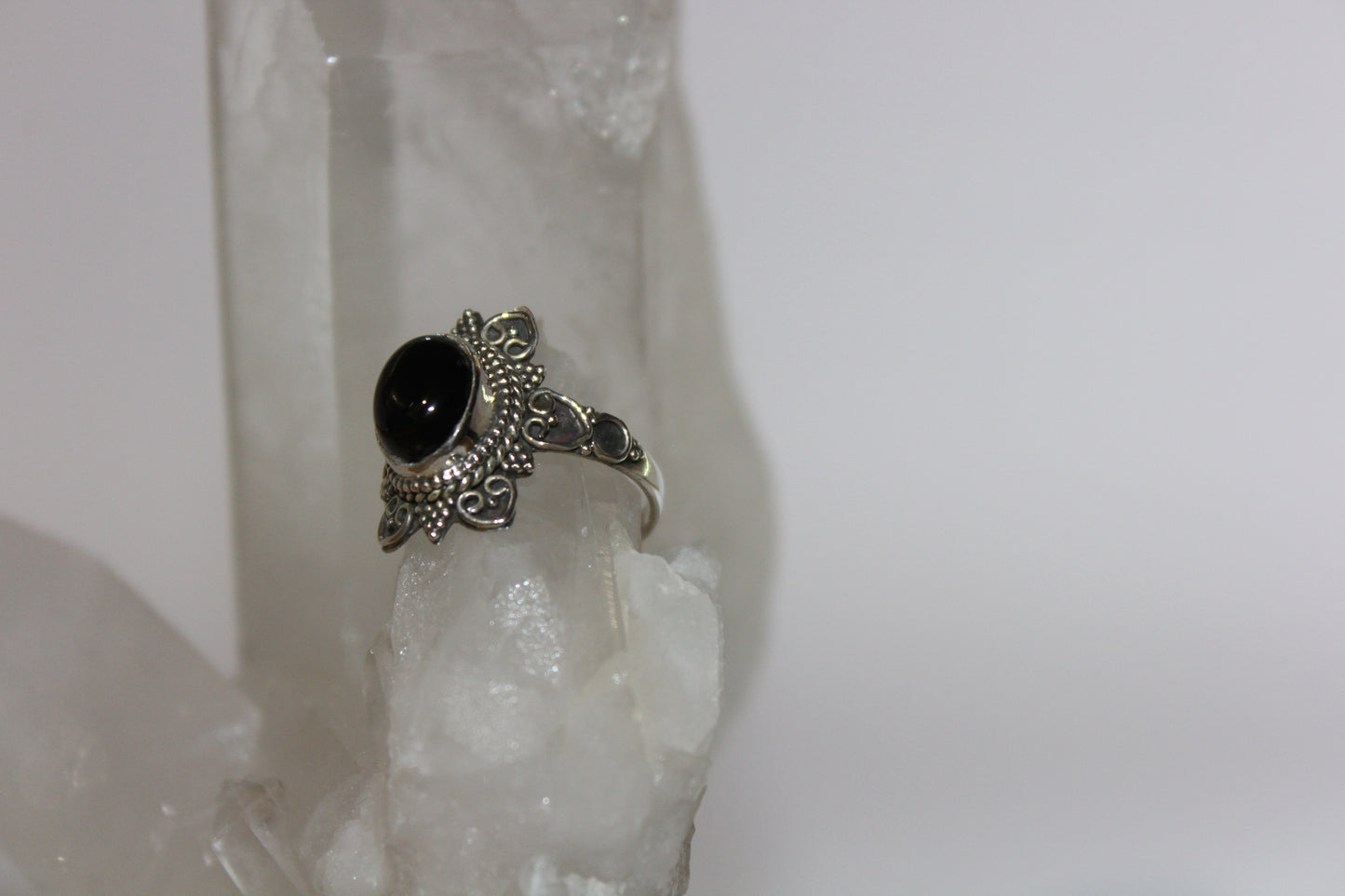 Ring - Onyx - size - 8