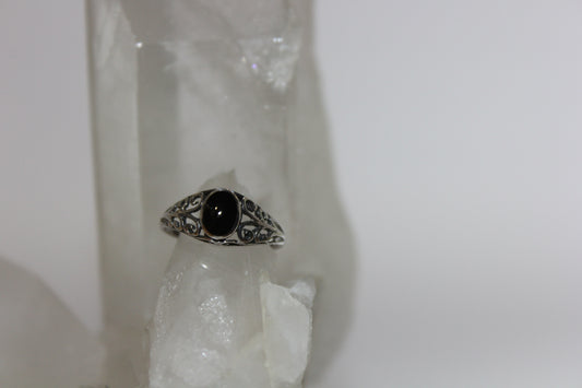 Ring - Onyx - size - 7