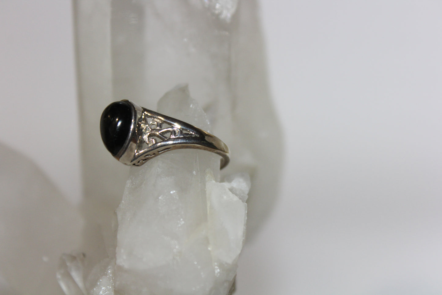 Ring - Onyx - size - 8