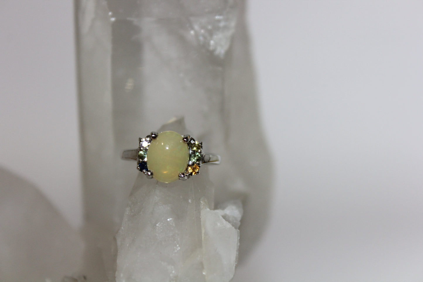 Ring - Opal - size - 7