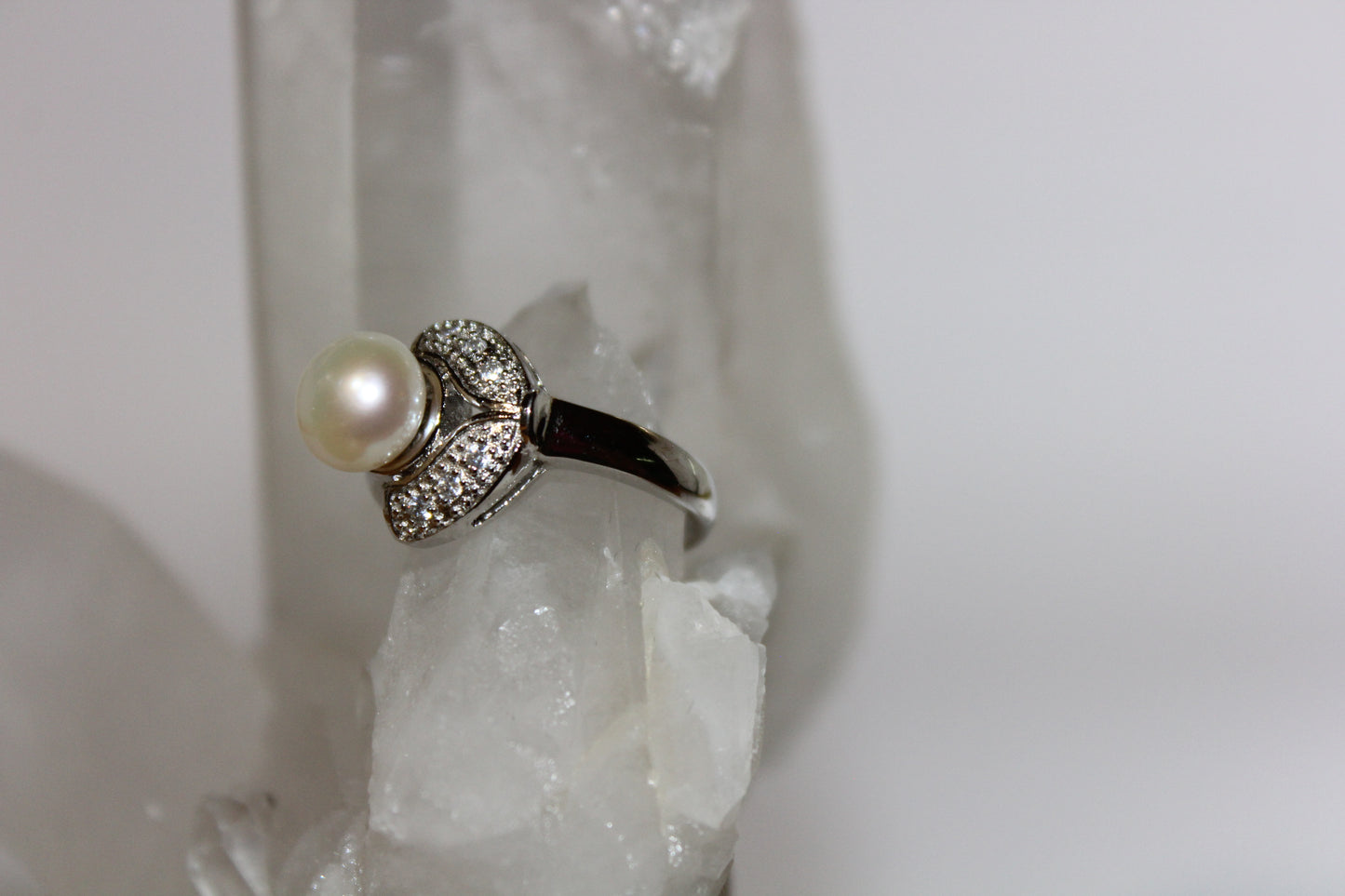 Ring - Pearl - size - 8.5