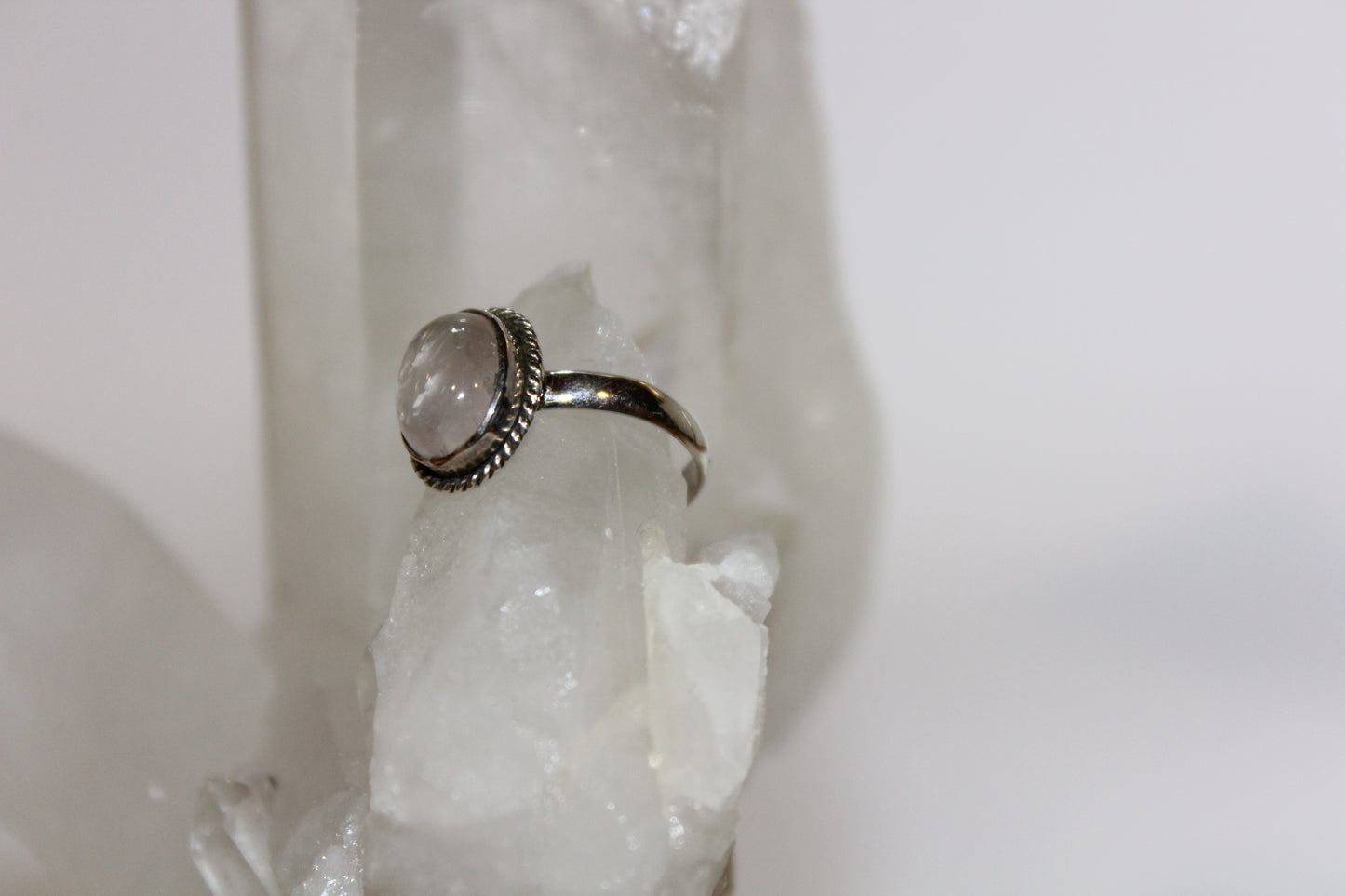 Ring - Rose Quartz - size - 6