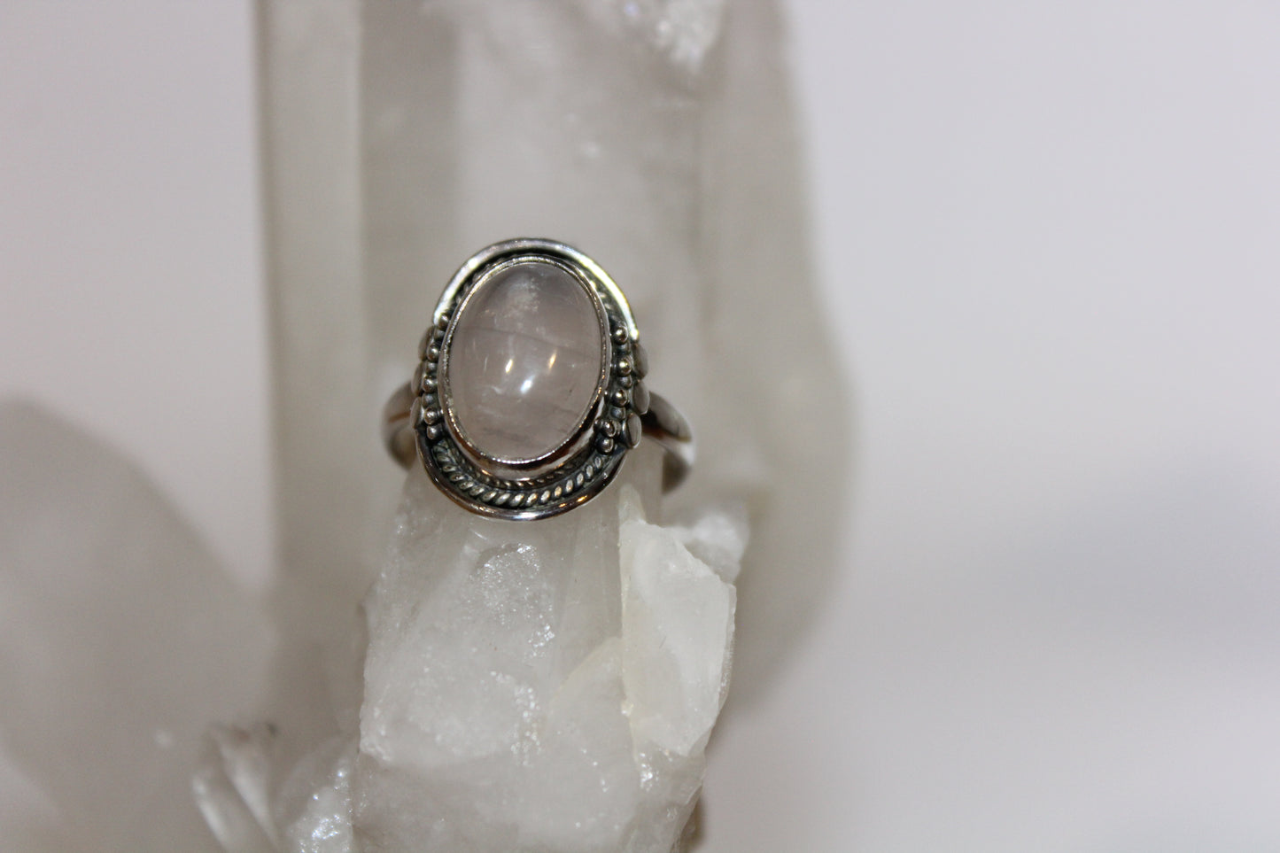 Ring - Rose Quartz - size - 8.5
