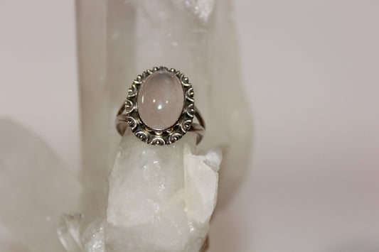 Ring - Rose Quartz - size - 8