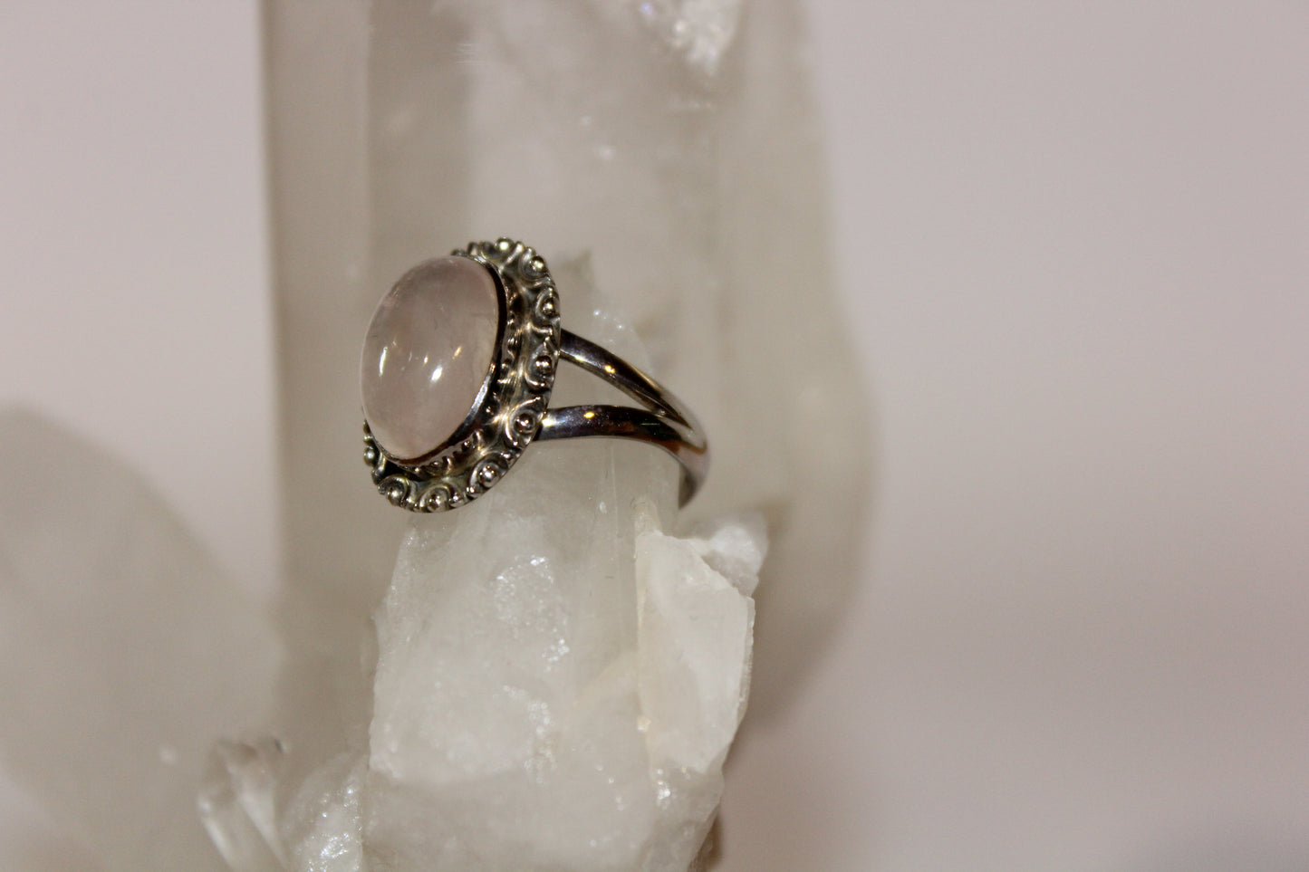 Ring - Rose Quartz - size - 8
