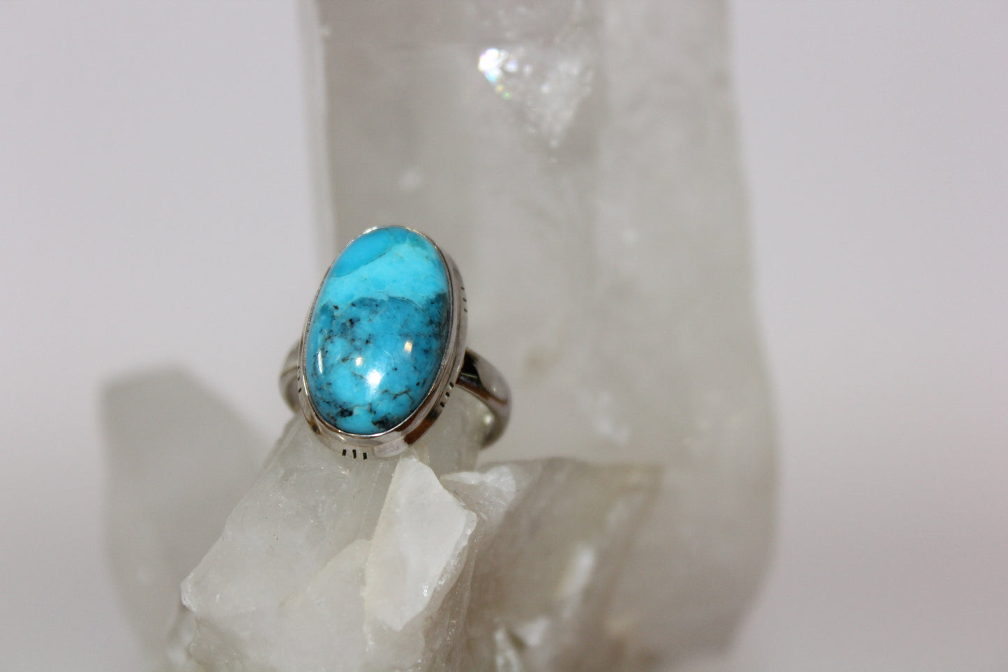 Ring - Turquoise - size - 9