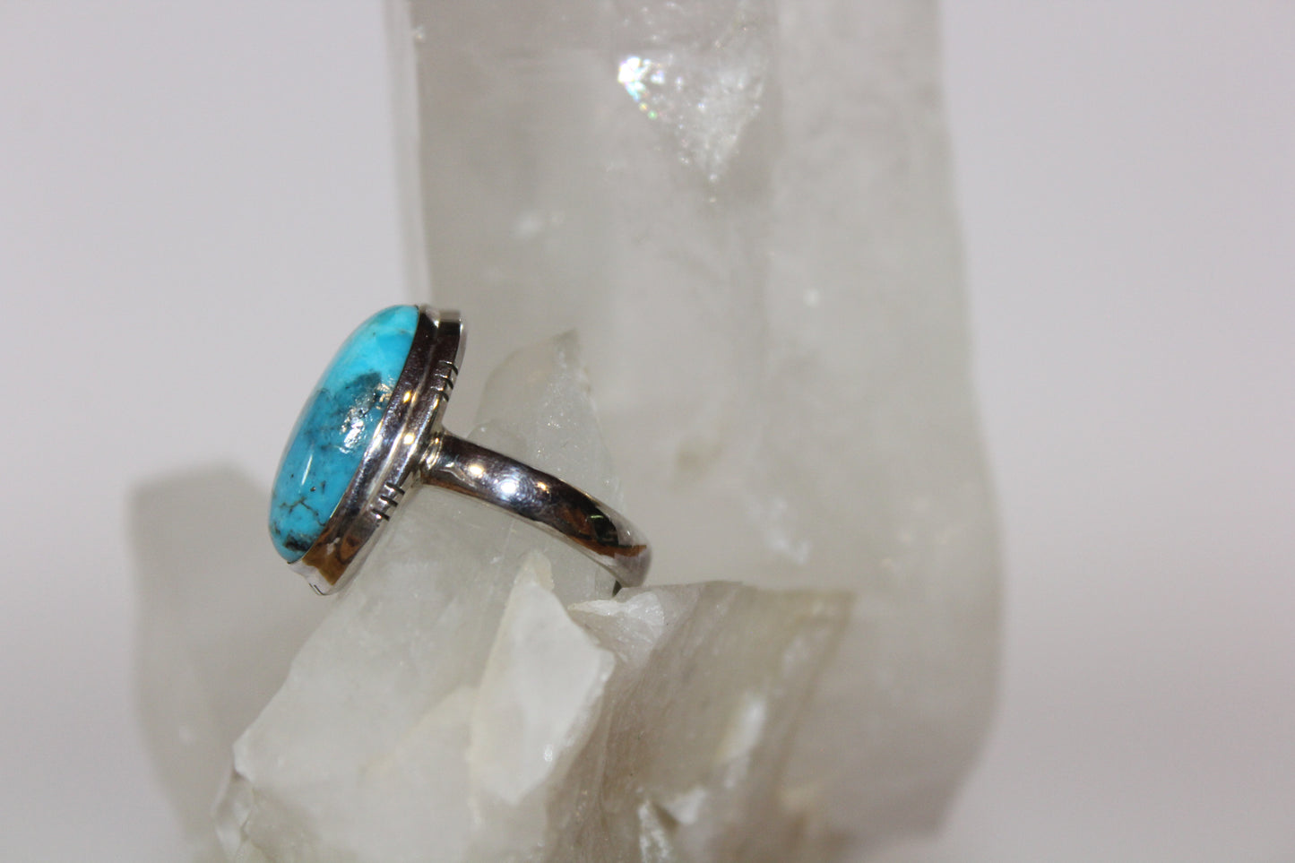 Ring - Turquoise - size - 9