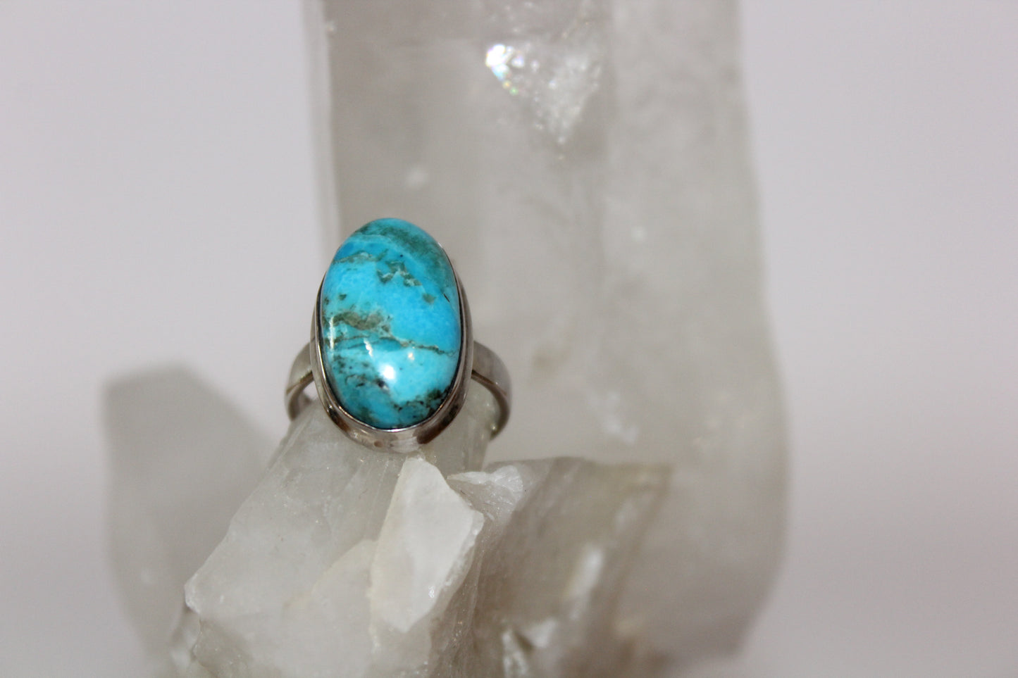 Ring - Turquoise - size - 8