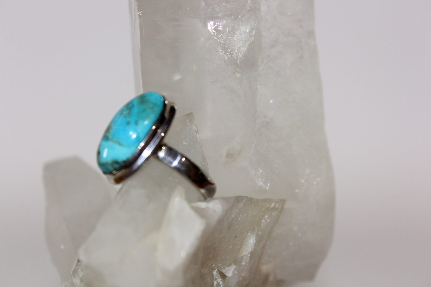 Ring - Turquoise - size - 8