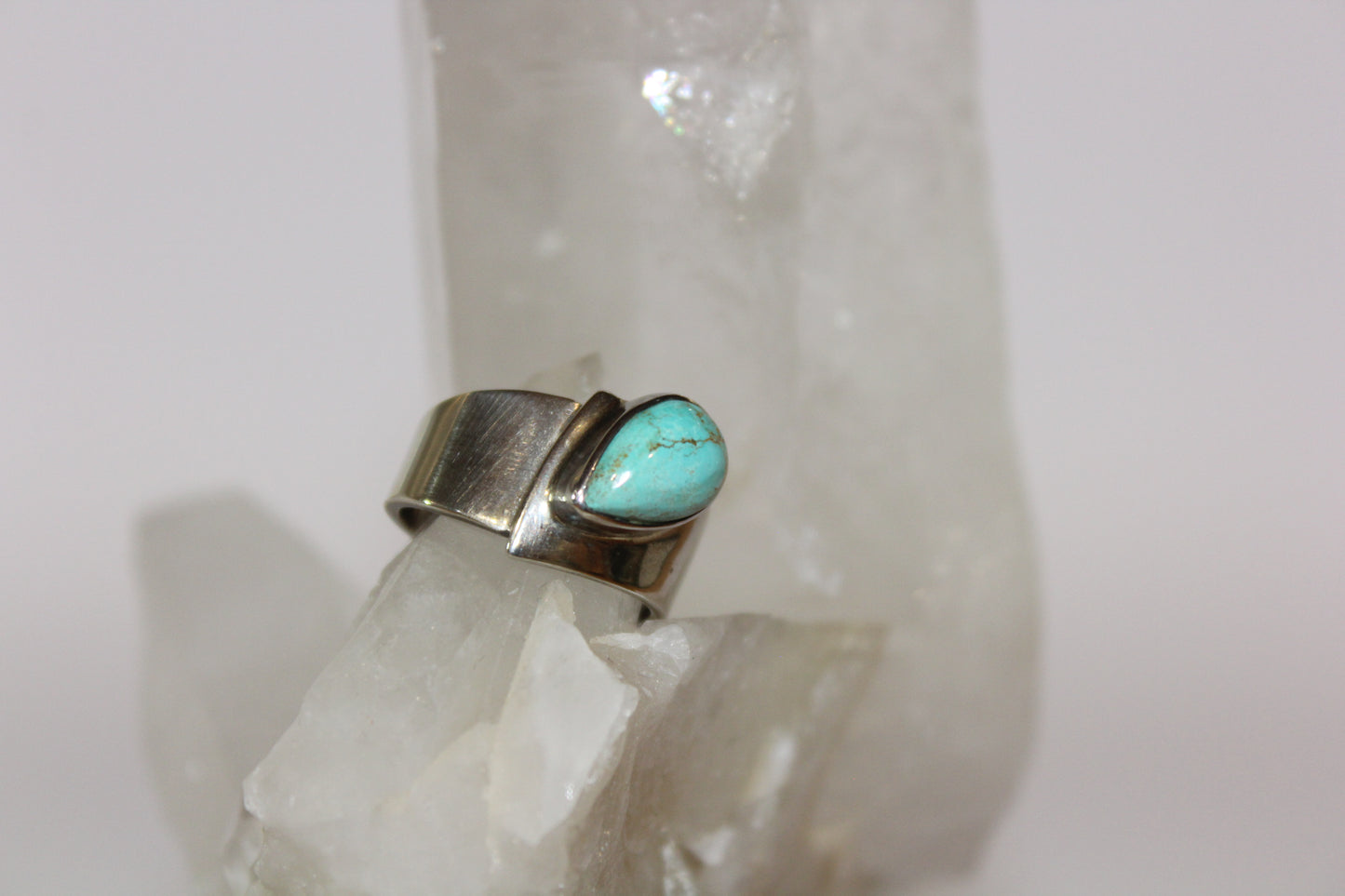 Ring - Turquoise - size - 7.5