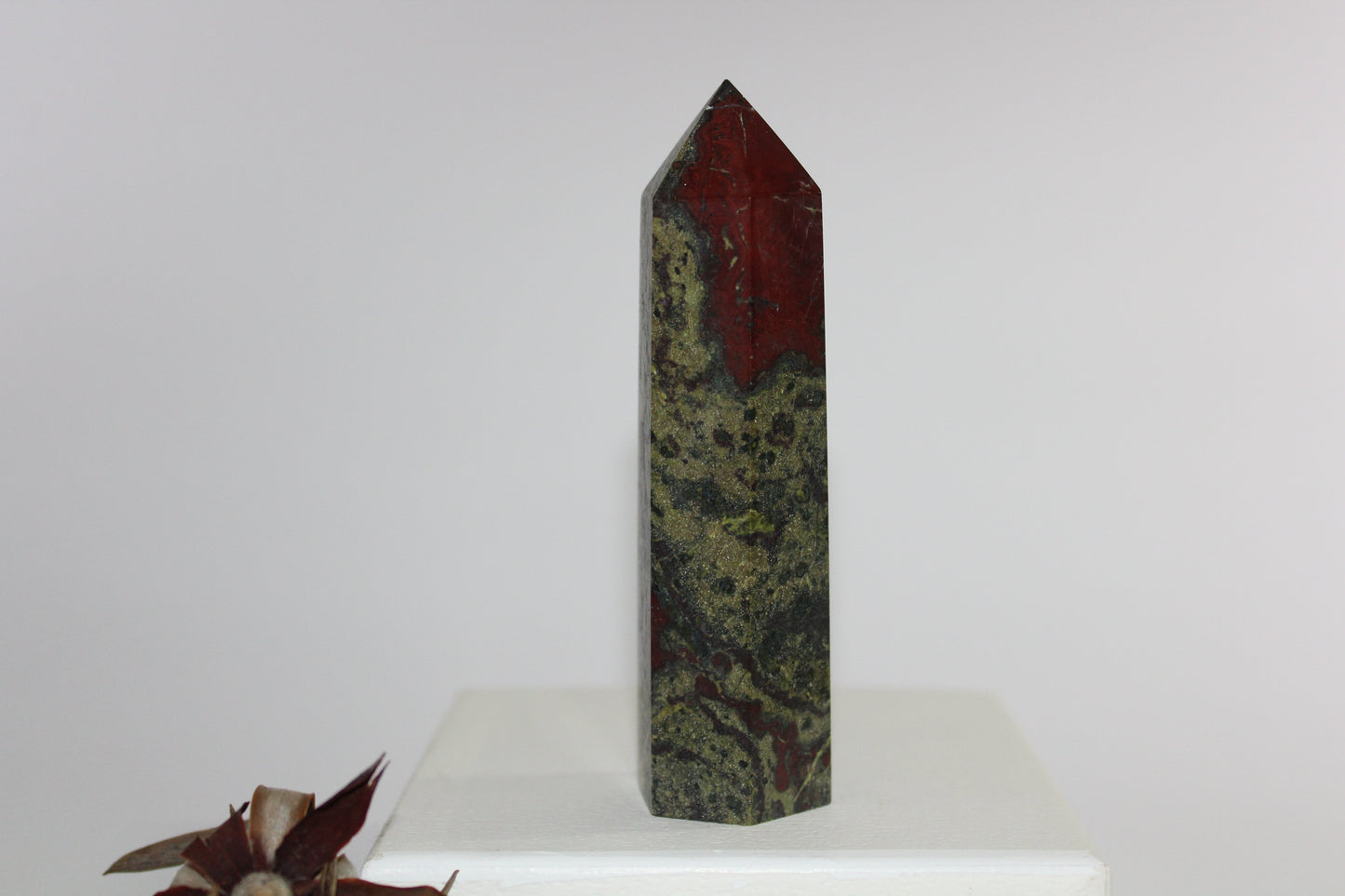 Generator - Dragon Blood Jasper - med/lge