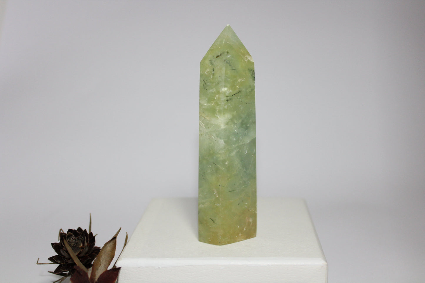 Generator - Prehnite - lge