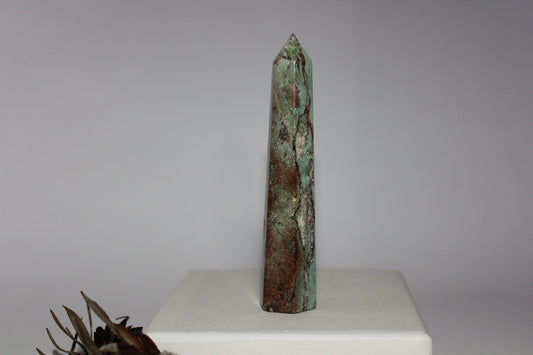 Generator - Ruby Fuchsite - med