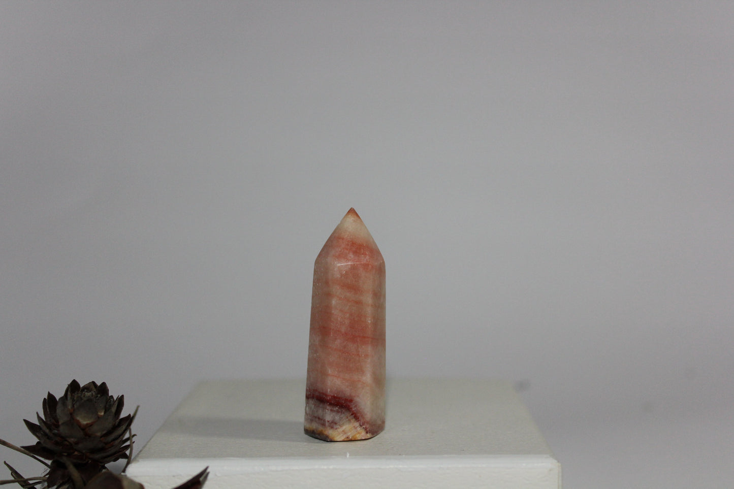 Generator - Tugtupite - sml