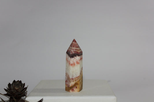 Generator - Tugtupite - sml