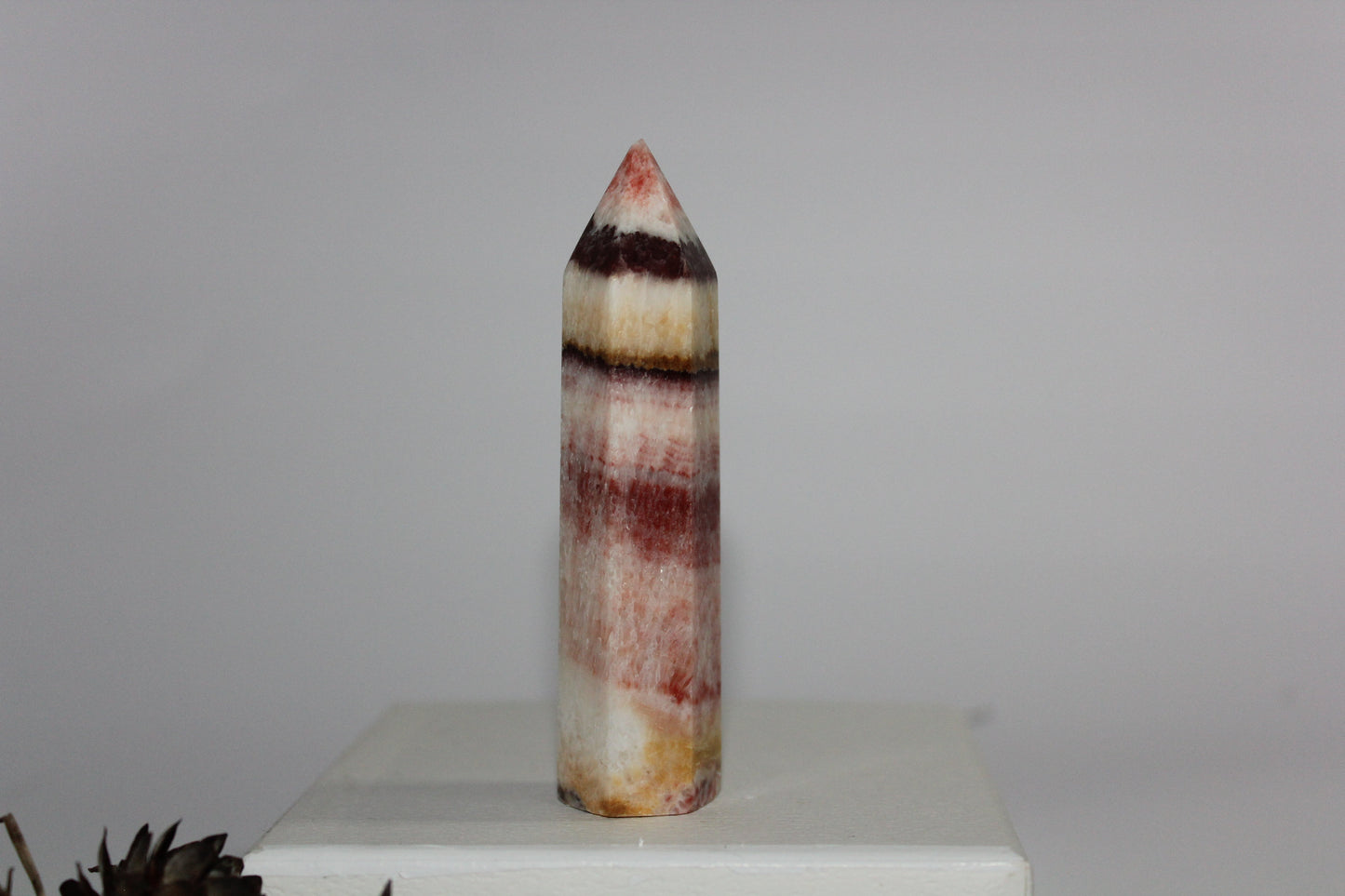 Generator - Tugtupite - med