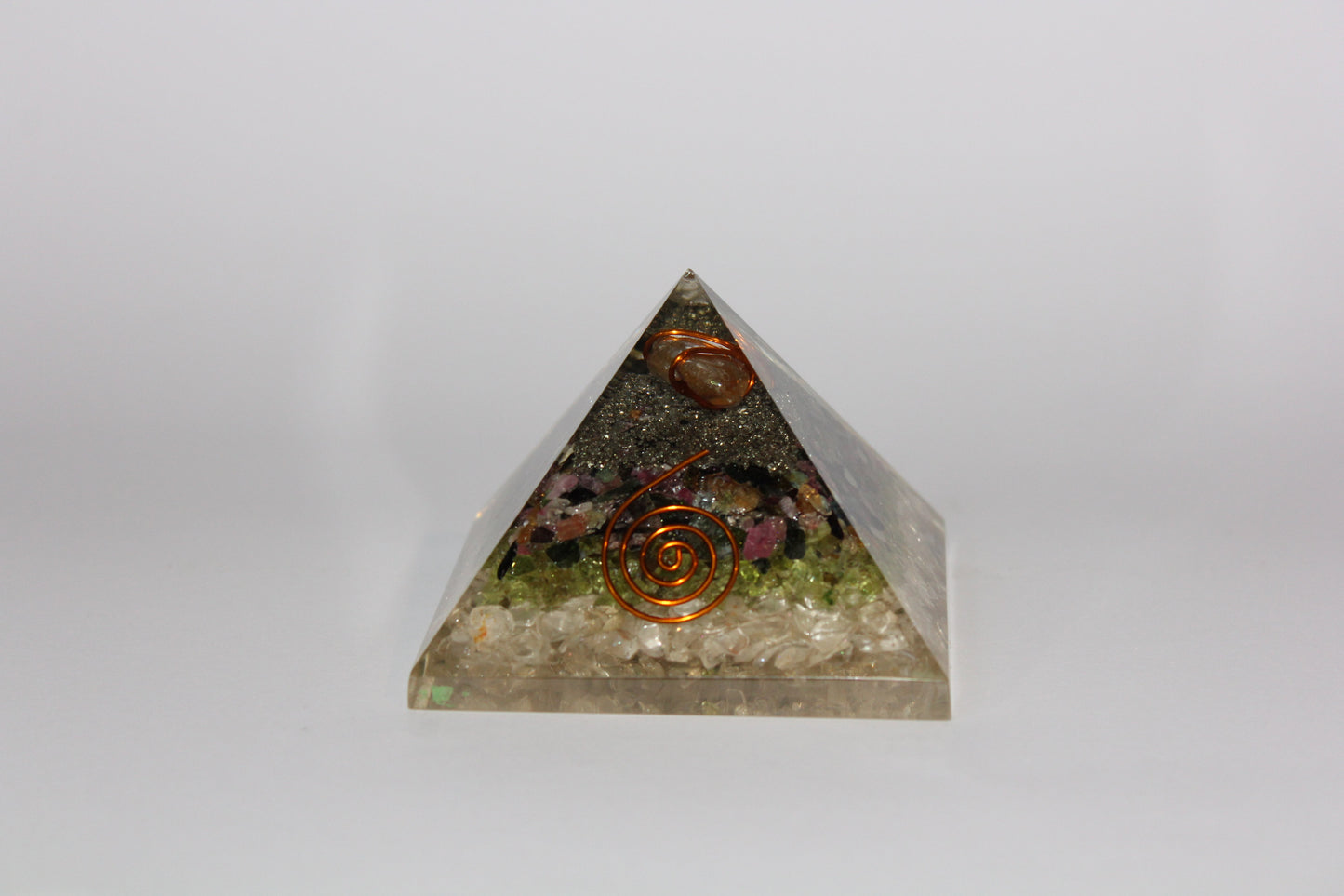 Pyramid - Orgonite - med