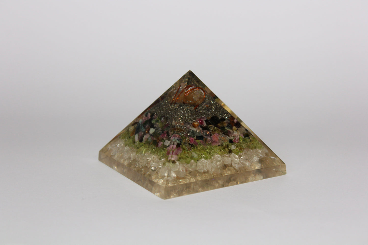 Pyramid - Orgonite - med
