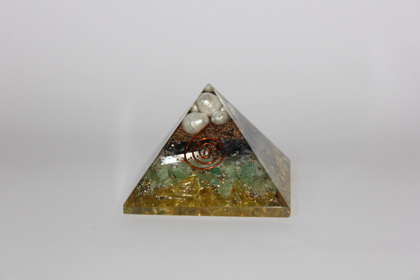 Pyramid - Orgonite - med