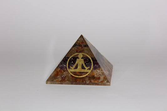 Pyramid - Orgonite - med
