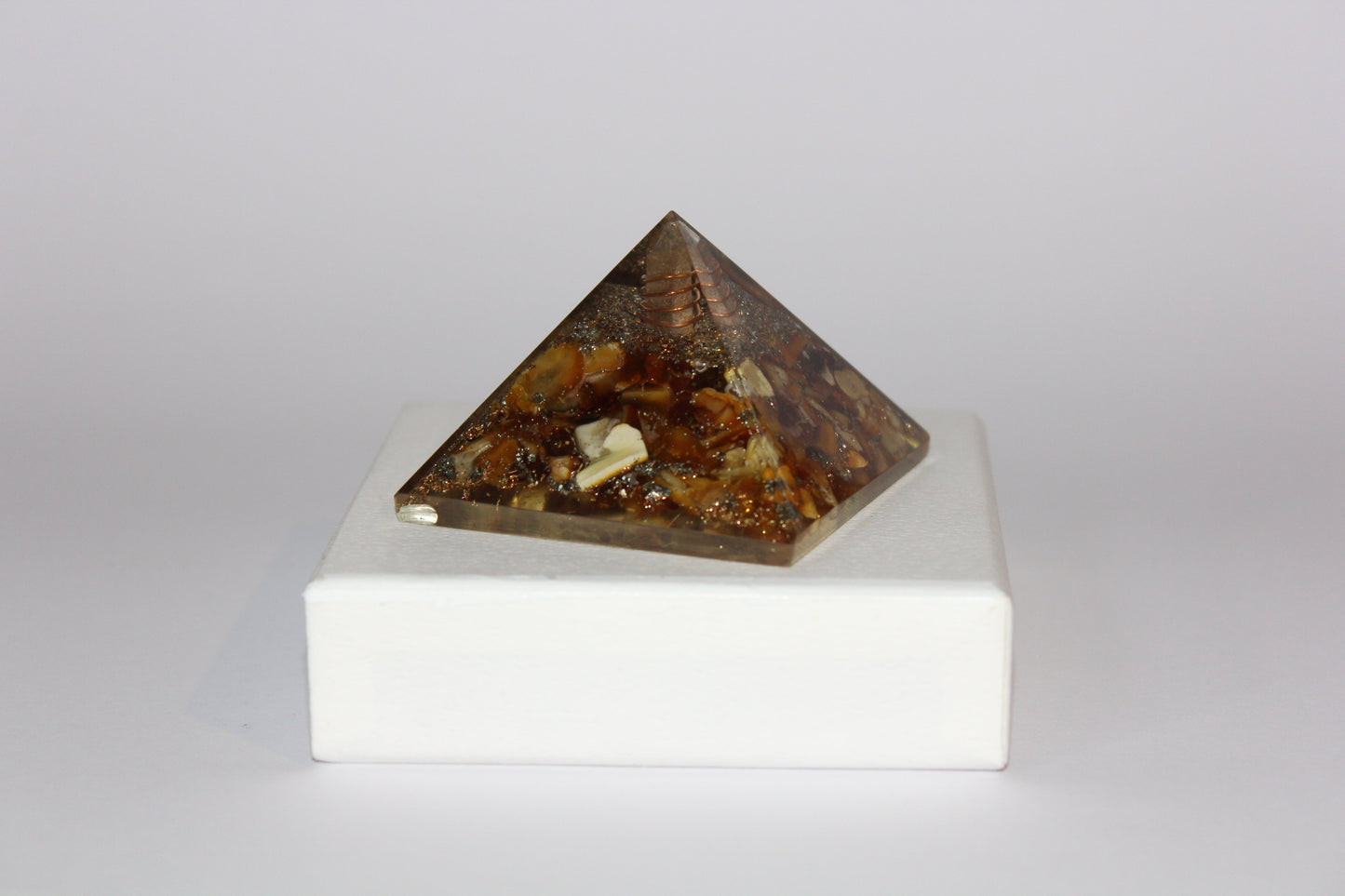 Pyramid - Orgonite - sml