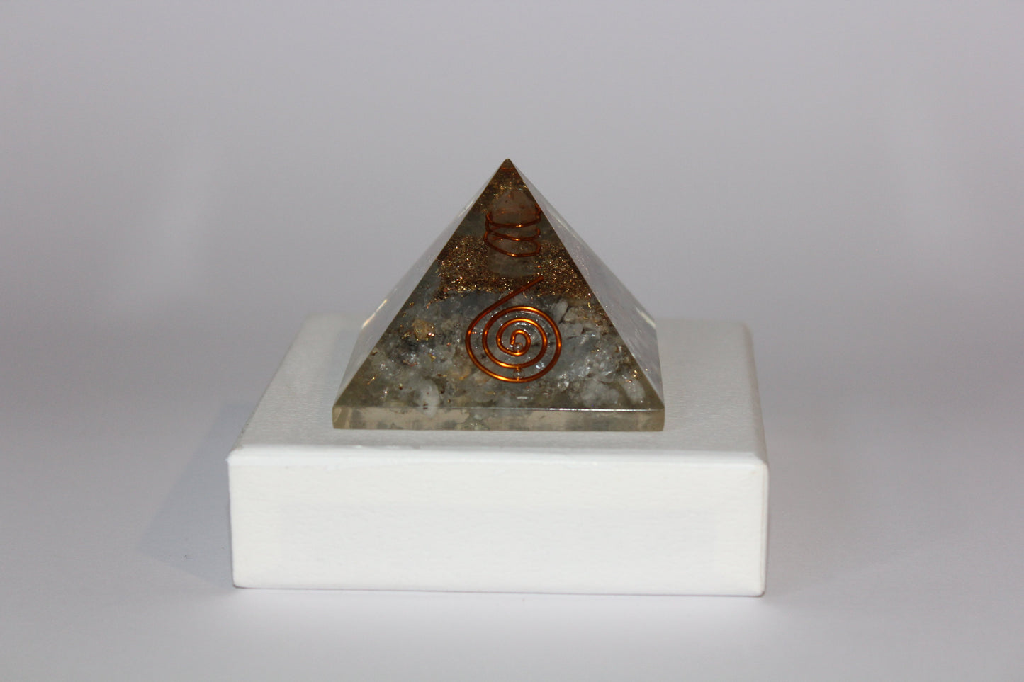 Pyramid - Orgonite - sml